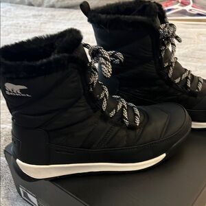 Sorel Black and White Winter Boots with Fur Lining